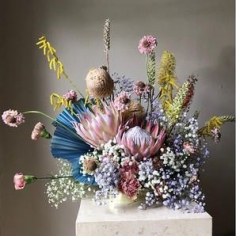 IN-BETWEEN SURREALISM AND FREAKEBANA, HERE IS WHAT HAPPENED TO THE FLOWER BOUQUET